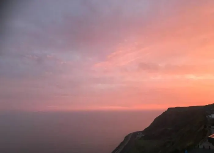 Headland View - Stunning Sea Views!