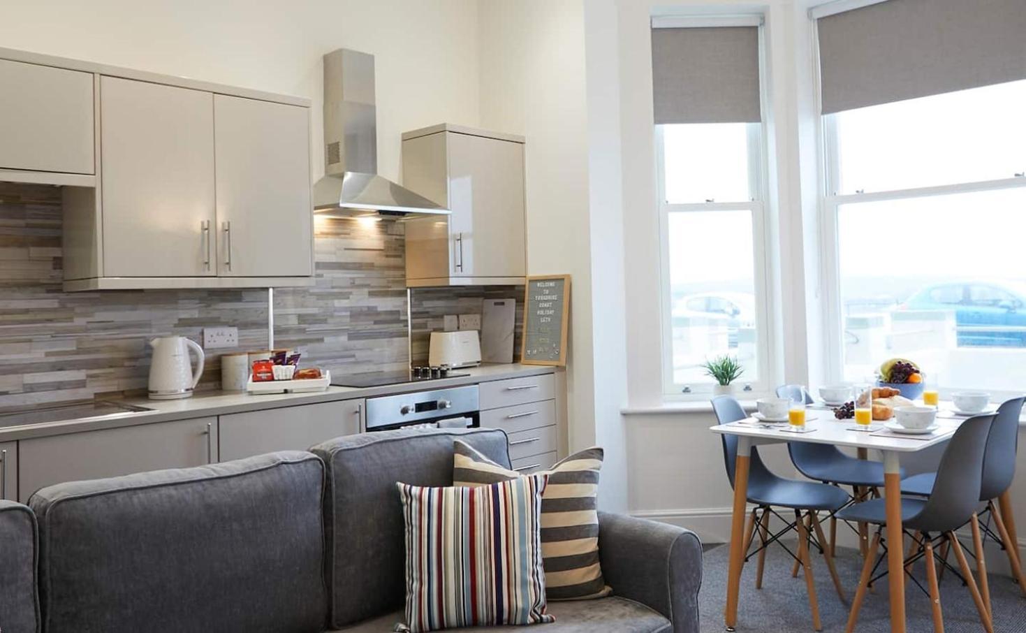 Headland View - Stunning Sea Views! Scarborough